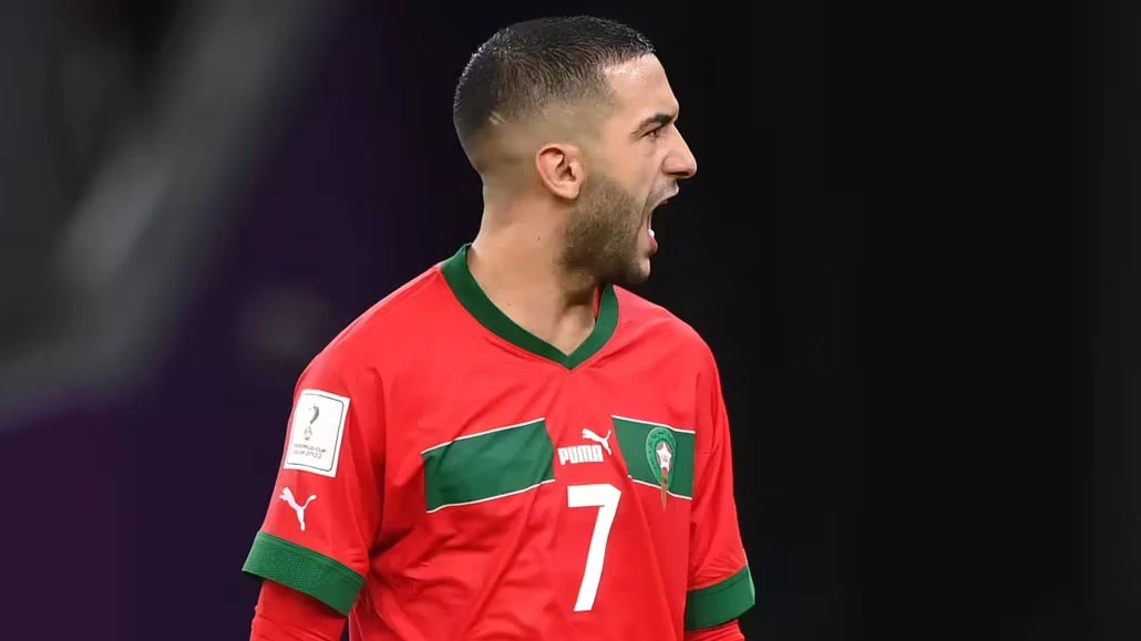 Ziyech acerta com o Botafogo e desembarca no Rio de Janeiro para reforçar elenco