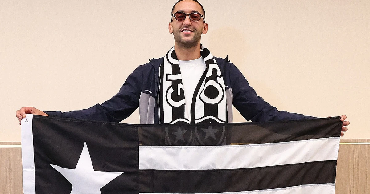 Ziyech confirma retorno ao número 22 no Botafogo
