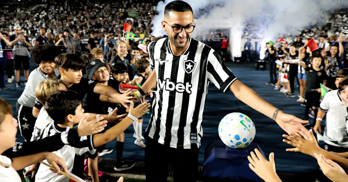 Ziyech descarta aposentadoria e projeta nova fase no Botafogo