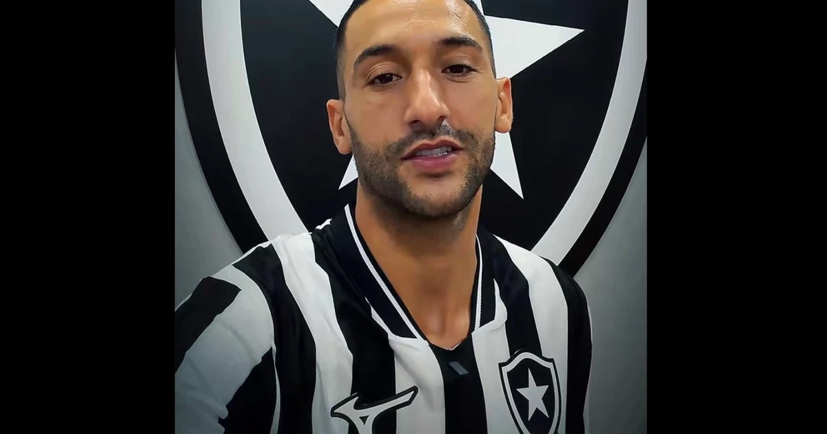 Ziyech se apresenta ao Botafogo e declara propósito em sua chegada ao clube
