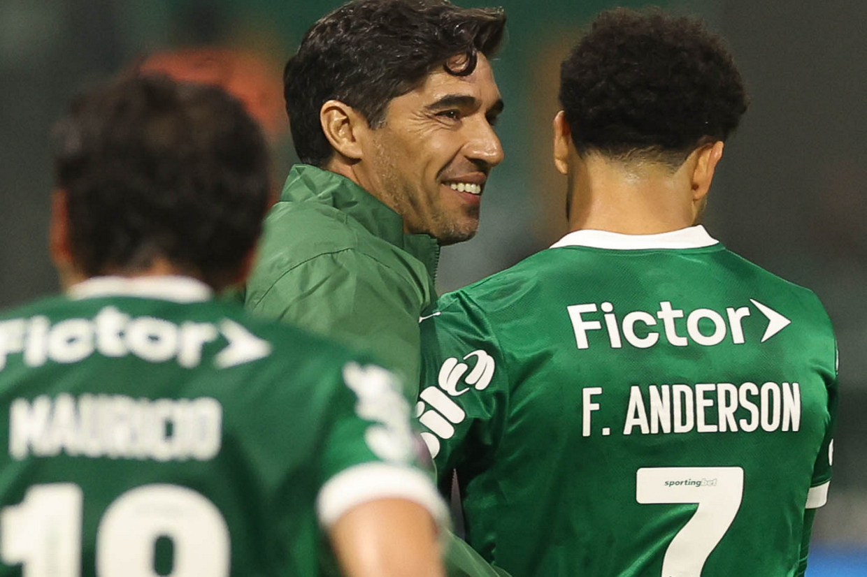Abel Ferreira lidera Palmeiras a marca expressiva em fases eliminatórias