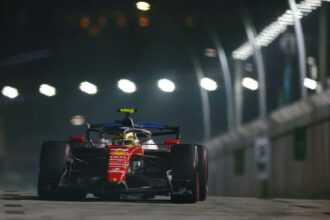 Ajuste na asa dianteira custou a pole position de Lewis Hamilton em Singapura