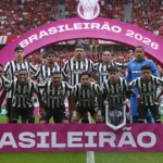 Análise aponta crise institucional e apatia no elenco do Botafogo