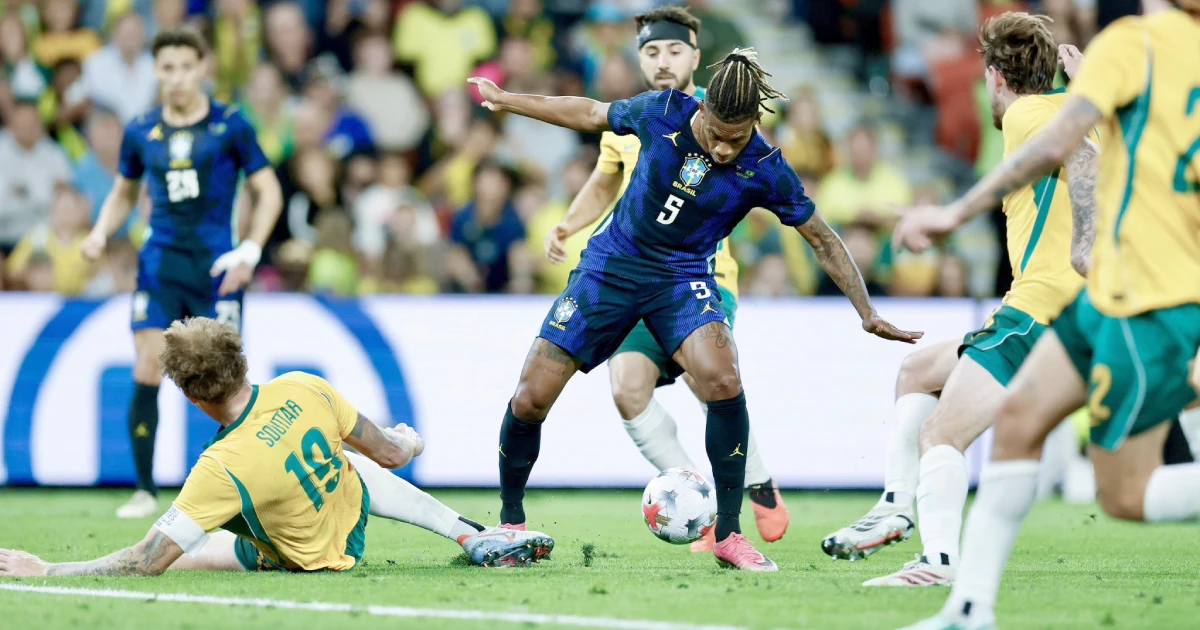 Ancelotti promove mudanças na Seleção Brasileira e mantém Danilo entre os titulares