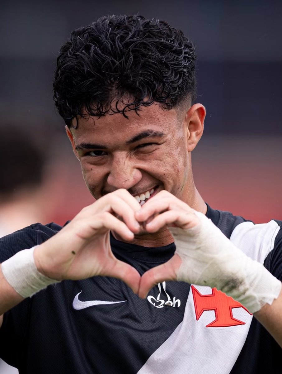Andrey Fernandes atinge marca expressiva e brilha na base