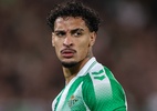 Antony sofre assalto em sua residência durante partida da Champions League