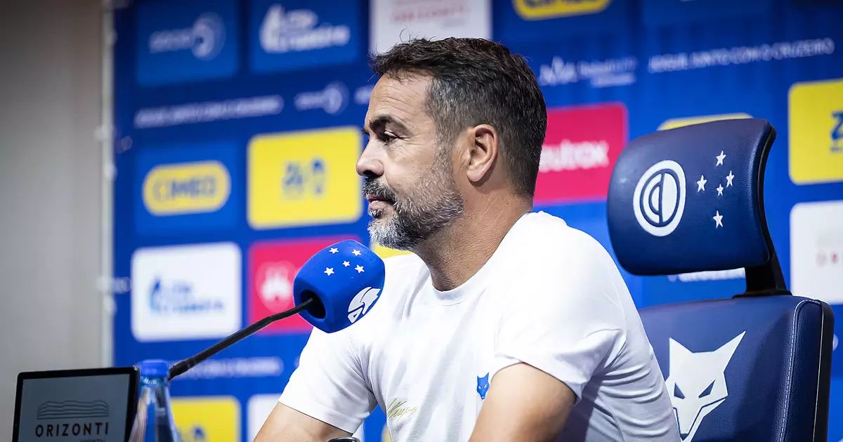Artur Jorge projeta duelo do Cruzeiro contra o Grêmio pelo Brasileirão