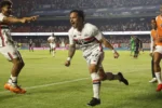 Atacante emprestado pelo botafogo expressa desejo de permanência no são paulo