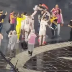 Atitude de zagueiro do Flamengo evita que escudo do Botafogo seja pisoteado