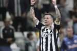 Atlético-mg supera Red Bull Bragantino na Arena MRV em duelo marcado por susto