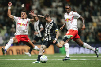Atlético Mineiro vai ao vestiário com vantagem mínima sobre o Red Bull Bragantino