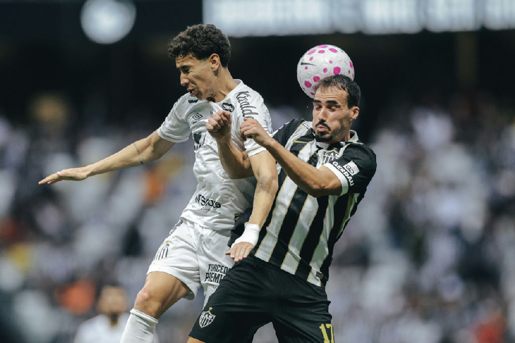 Atlético supera Santos com virada heroica nos acréscimos em Belo Horizonte