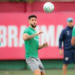 Ausência de Jemmes no Fluminense gera críticas à comissão técnica