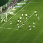 Barboza marca e Palmeiras vence Corinthians em clássico pelo Brasileirão