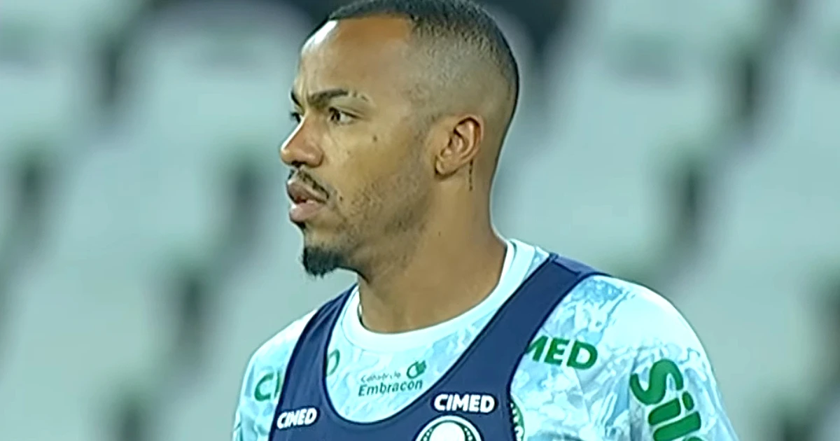 Bastidores da saída de Marlon Freitas do Botafogo expõem decisão de John Textor
