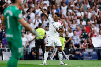 Bellingham alcança marca de 150 partidas pelo Real Madrid e mira recorde histórico