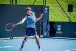 Bernardo Carvalho para na semifinal do torneio sul-americano em São Paulo