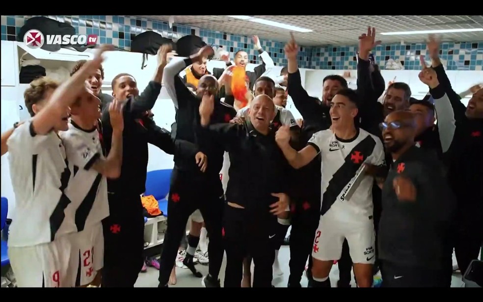 Biro se torna o maestro do tradicional grito de Casaca no Vasco