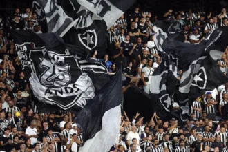 Botafogo abre venda de ingressos para o clássico contra o Vasco no Nilton Santos