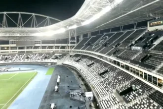 Botafogo busca reabilitação contra a Chapecoense no Estádio Nilton Santos