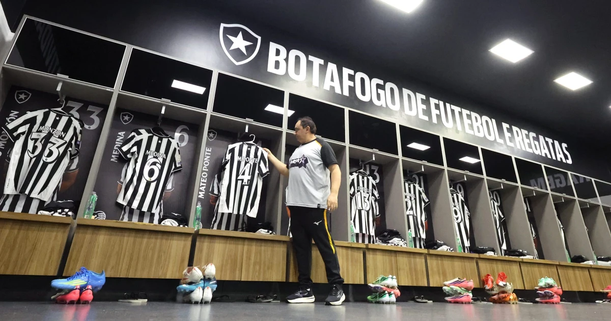 Botafogo define escalação com Ziyech como titular para clássico contra o Vasco