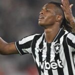 Botafogo e Chapecoense entram em campo pelo campeonato nacional