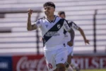 Botafogo intensifica negociações para contratar o meia Mateo Peralta