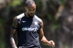 Botafogo perde Arthur Chaves e Lucas Monzón para confronto com Coritiba