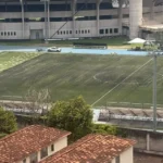 Botafogo realiza manutenção corretiva no campo anexo do estádio Nilton Santos