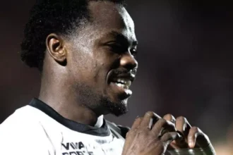 Bournemouth planeja investida para contratar Andrés Gómez do Vasco