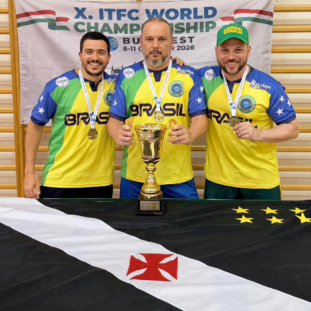 Brasil conquista hexacampeonato mundial de futebol de mesa com trio vascaíno