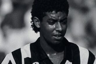 Carlos Alberto Dias, ídolo do Botafogo e autor de gol histórico, morre aos 59 anos
