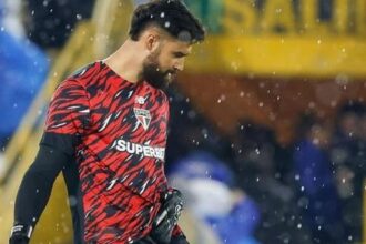 Carlos Coronel assume titularidade no gol do São Paulo contra o Cruzeiro