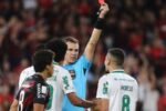 Cartão vermelho para andreas pereira em lance inusitado no brasileirão