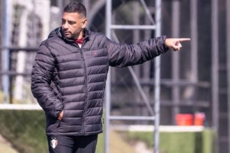 CBF anula licença de técnico Diego Souza após suspeita de fraude em esquema com Alejandro Mancuso
