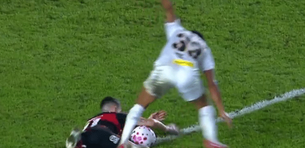 CBF revela áudio do VAR sobre expulsão de Jorginho em Santos e Flamengo