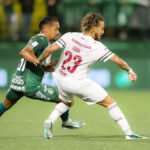 Chapecoense derrota o Fluminense por dois a um na Arena Condá e complica o time carioca no G4