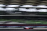 Charles Leclerc lidera treino livre na Malásia sob ameaça de chuva