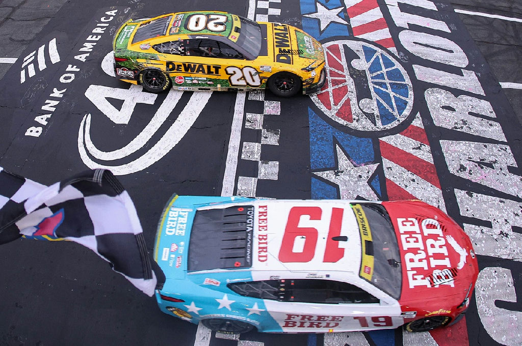 Chase Briscoe supera Christopher Bell em chegada histórica na Nascar Cup em Charlotte