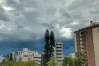 Ciclone e frente fria ameaçam o RS com temporais neste feriadão