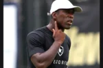 Clarence Seedorf assume comando técnico do Corinthians conforme apuração da ESPN