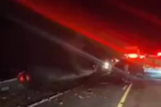 Colisão frontal entre van e caminhonete deixa seis mortos na Paraíba