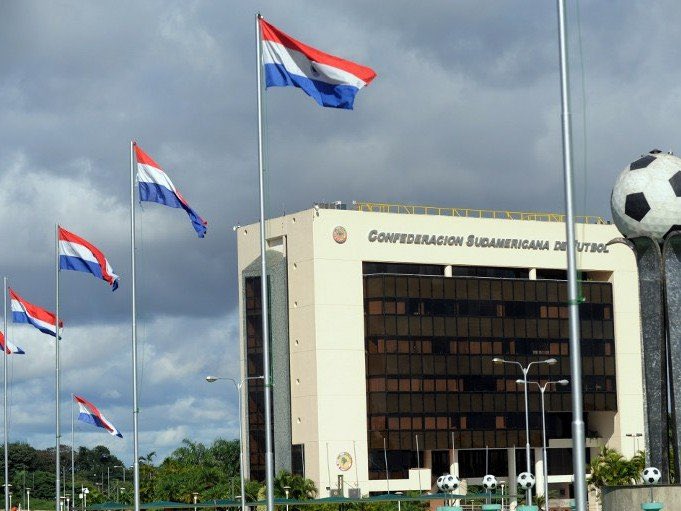 Conmebol notifica CBF sobre transferência de jogo entre Vasco e Boca Juniors ao Paraguai