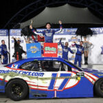 Corey Day supera Carson Kvapil em final emocionante na NASCAR em Las Vegas