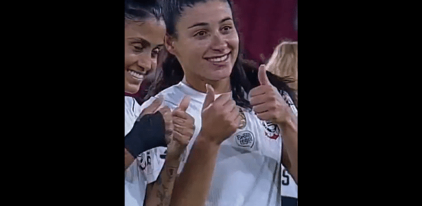 Corinthians atropela o Caracas com goleada histórica e avança no torneio