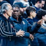 Corinthians empata com o vitória e aumenta drama na luta contra o rebaixamento