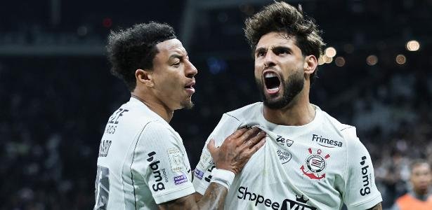 Corinthians encara o Vasco em São Januário em duelo direto pelo Brasileirão
