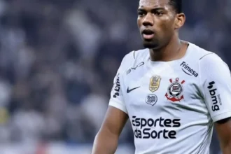 Corinthians foca na base e renovações com contrato até 2029 e mudanças no CT
