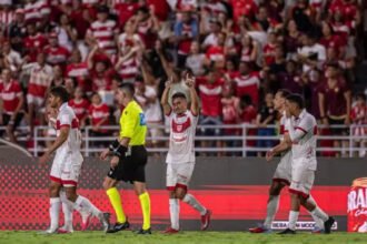 CRB vence Londrina, entra no grupo de cima e decreta queda do rival na Série b