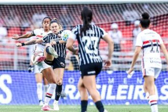 Crise administrativa no Corinthians impacta rendimento do time feminino